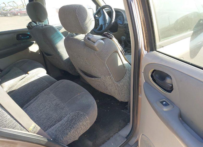 Photo 8 of 2003 Chevrolet Trailblazer LS (VIN 1GNDT13S632122406)