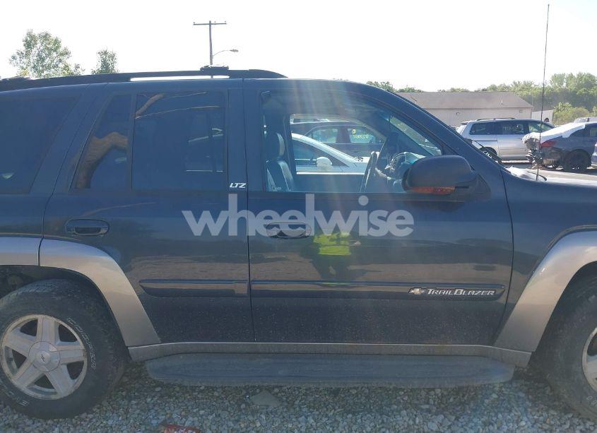 Photo 13 of 2003 Chevrolet Trailblazer LTZ (VIN 1GNDT13S632211599)
