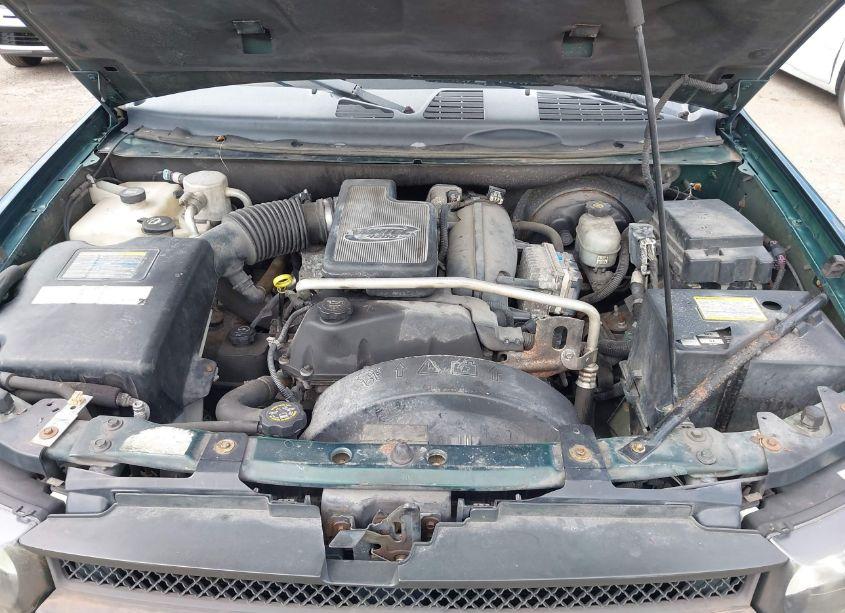 Photo 10 of 2005 Chevrolet Trailblazer LT (VIN 1GNDT13S652210066)