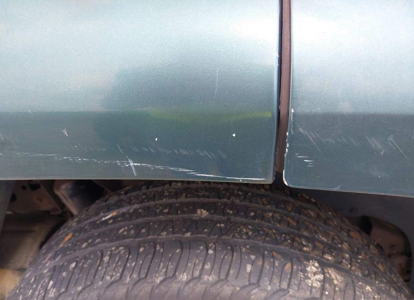 Photo 12 of 2005 Chevrolet Trailblazer LT (VIN 1GNDT13S652210066)