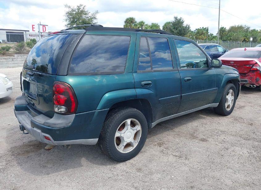 Photo 4 of 2005 Chevrolet Trailblazer LT (VIN 1GNDT13S652210066)