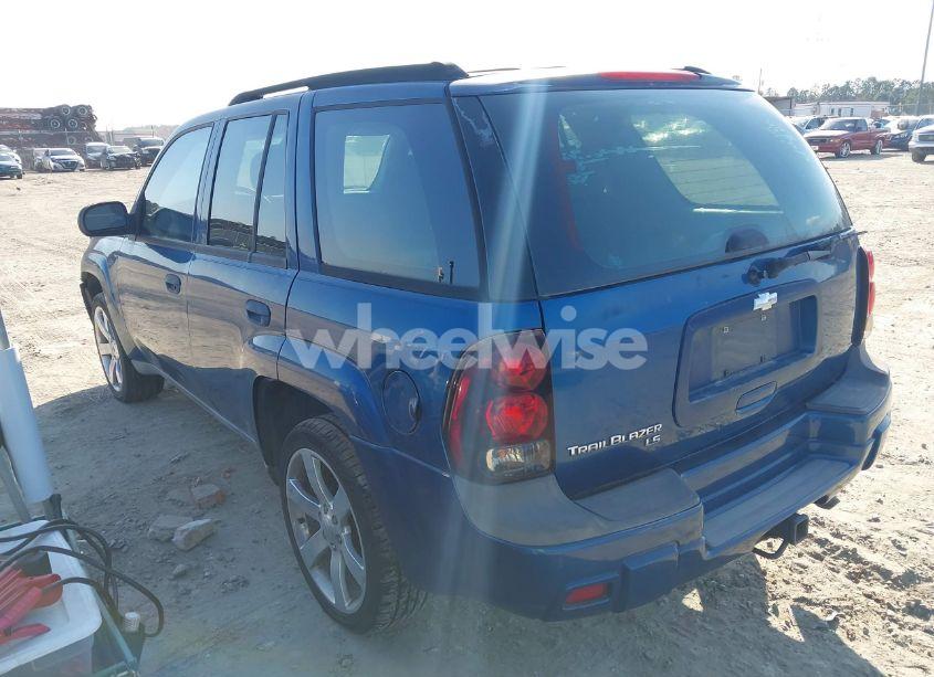 Photo 3 of 2005 Chevrolet Trailblazer LS (VIN 1GNDT13S652213484)