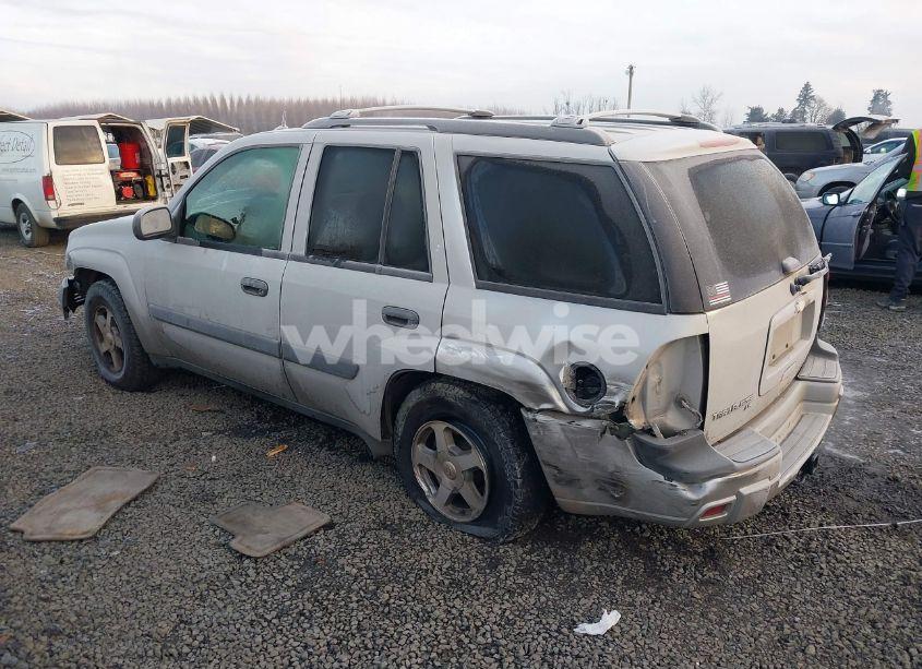 Photo 3 of 2005 Chevrolet Trailblazer LS (VIN 1GNDT13S652264161)