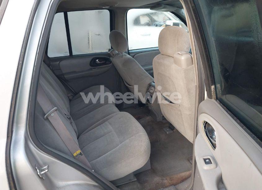 Photo 8 of 2005 Chevrolet Trailblazer LS (VIN 1GNDT13S652264161)