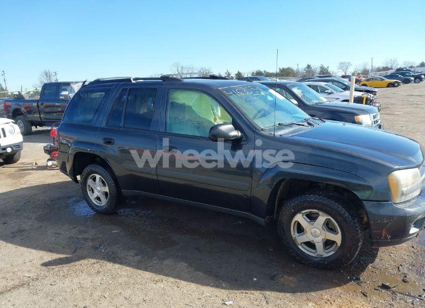 Photo 13 of 2005 Chevrolet Trailblazer LS (VIN 1GNDT13S652380184)