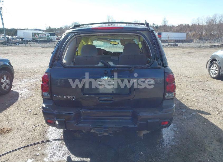 Photo 16 of 2005 Chevrolet Trailblazer LS (VIN 1GNDT13S652380184)
