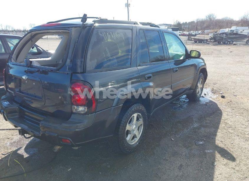 Photo 4 of 2005 Chevrolet Trailblazer LS (VIN 1GNDT13S652380184)