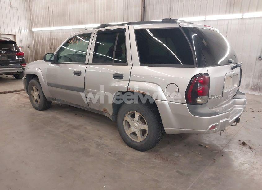 Photo 3 of 2006 Chevrolet Trailblazer LS (VIN 1GNDT13S662135807)