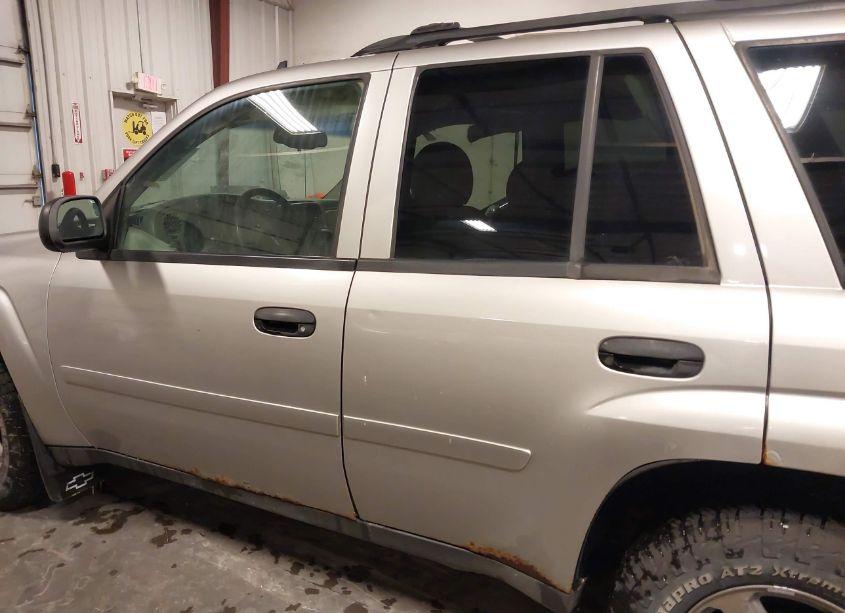 Photo 14 of 2006 Chevrolet Trailblazer LS (VIN 1GNDT13S662283830)