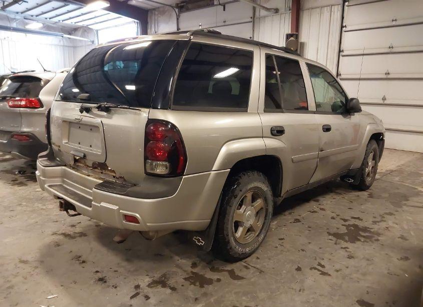 Photo 4 of 2006 Chevrolet Trailblazer LS (VIN 1GNDT13S662283830)