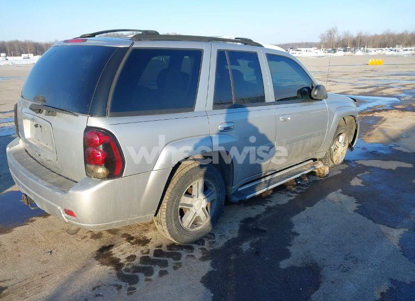 Photo 4 of 2007 Chevrolet Trailblazer LT (VIN 1GNDT13S672123304)