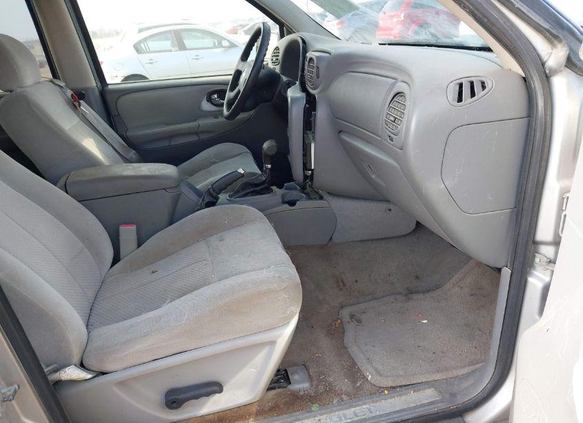 Photo 5 of 2007 Chevrolet Trailblazer LS (VIN 1GNDT13S672262204)