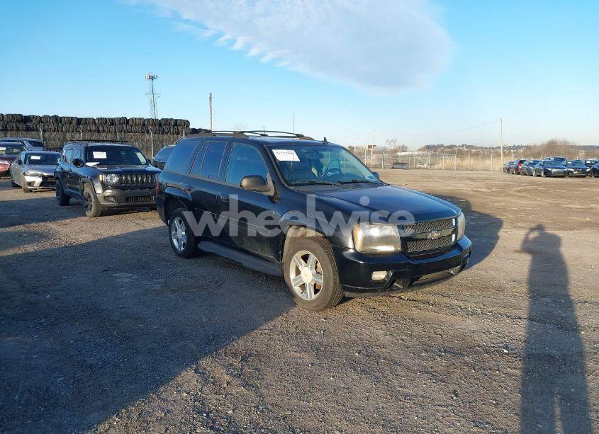 2008 Chevrolet Trailblazer LT (VIN 1GNDT13S682140802) main photo