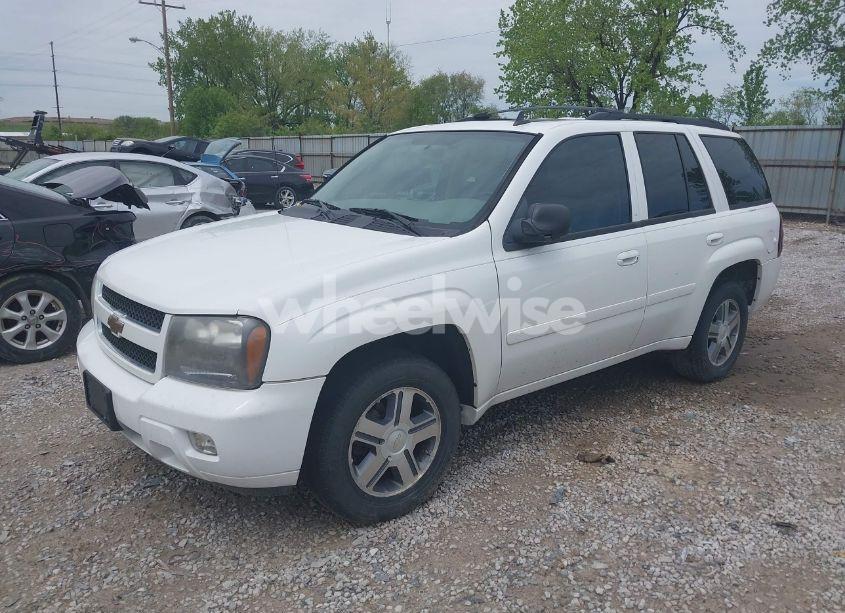 Photo 2 of 2008 Chevrolet Trailblazer LT (VIN 1GNDT13S682200464)