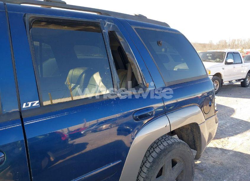 Photo 12 of 2002 Chevrolet Trailblazer LTZ (VIN 1GNDT13S722210122)