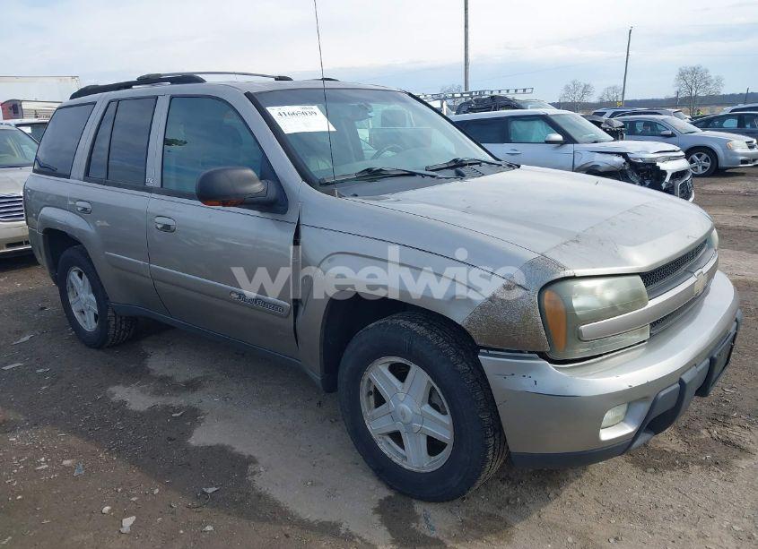 2002 Chevrolet Trailblazer LTZ (VIN 1GNDT13S722430411) main photo