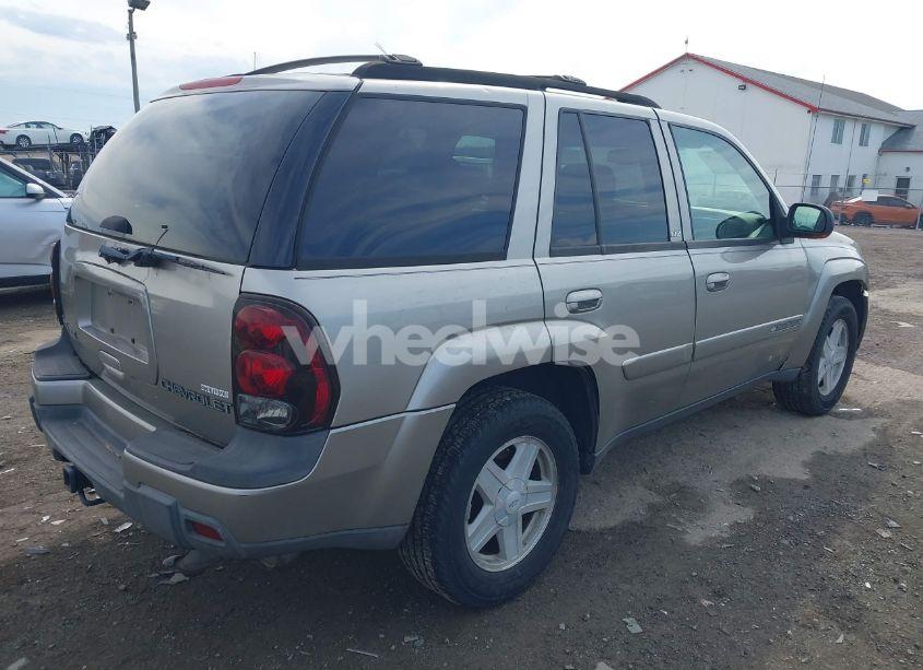 Photo 4 of 2002 Chevrolet Trailblazer LTZ (VIN 1GNDT13S722430411)