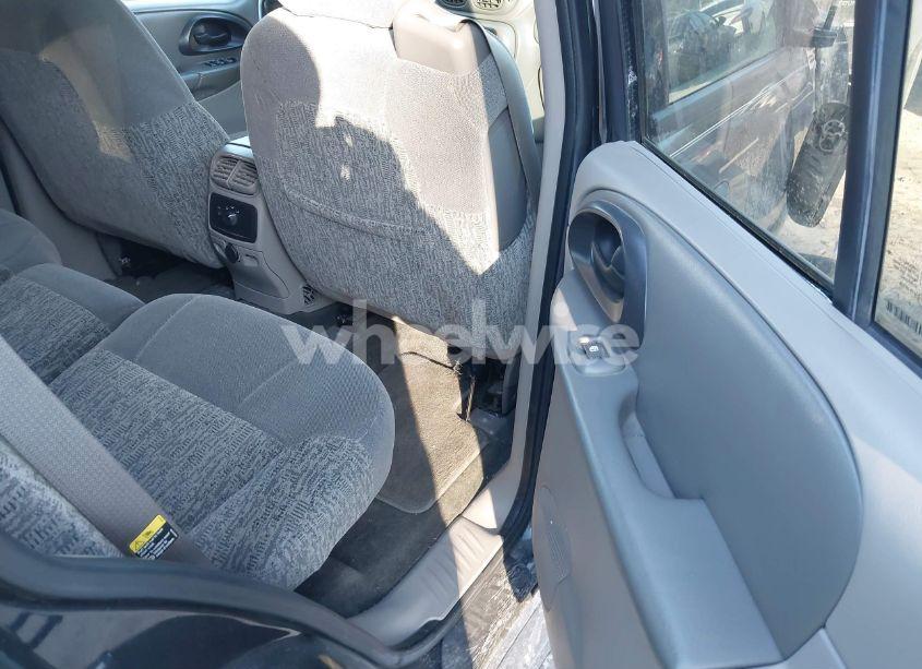 Photo 8 of 2003 Chevrolet Trailblazer LS (VIN 1GNDT13S732132362)