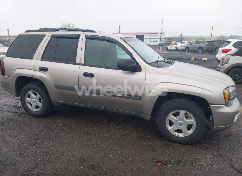 Photo 13 of 2003 Chevrolet Trailblazer LS (VIN 1GNDT13S732333114)