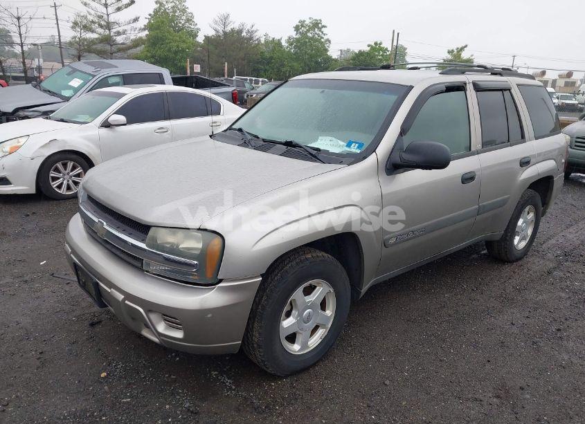 Photo 2 of 2003 Chevrolet Trailblazer LS (VIN 1GNDT13S732333114)