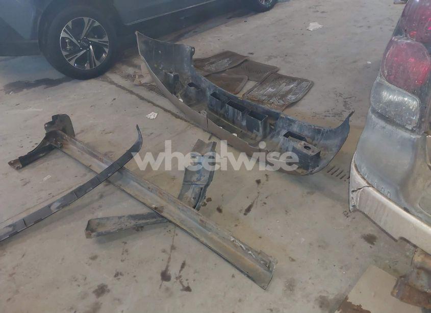 Photo 12 of 2004 Chevrolet Trailblazer LT (VIN 1GNDT13S742273188)