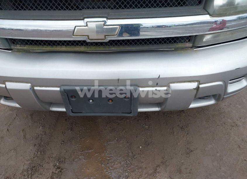 Photo 6 of 2005 Chevrolet Trailblazer LS (VIN 1GNDT13S752122630)