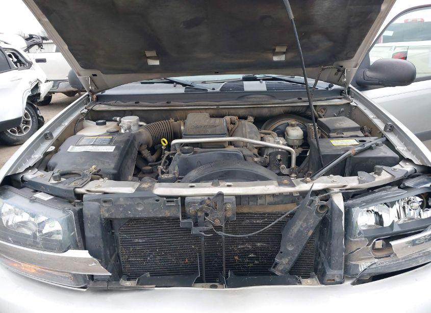 Photo 10 of 2005 Chevrolet Trailblazer LS (VIN 1GNDT13S752125219)