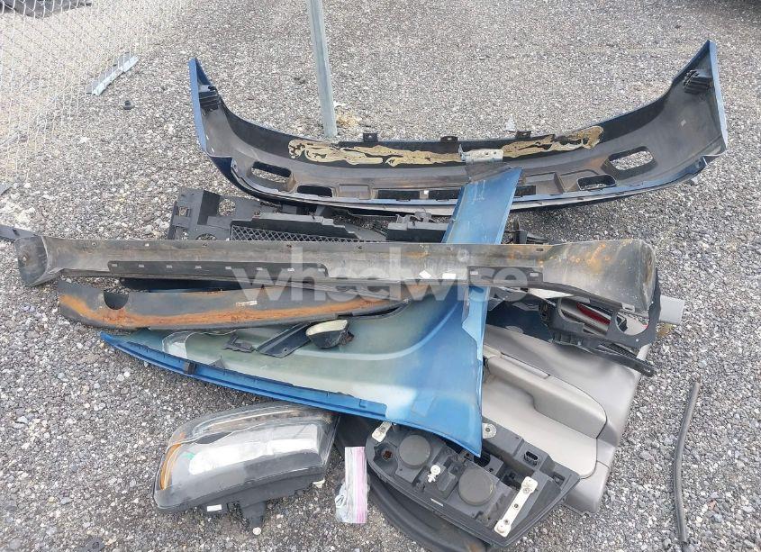 Photo 12 of 2005 Chevrolet Trailblazer LS (VIN 1GNDT13S752147298)