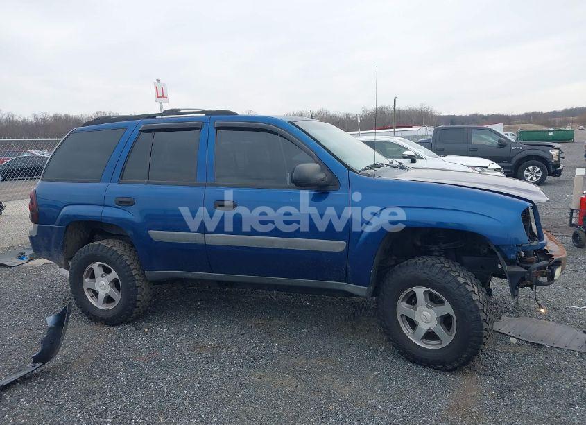 Photo 14 of 2005 Chevrolet Trailblazer LS (VIN 1GNDT13S752147298)