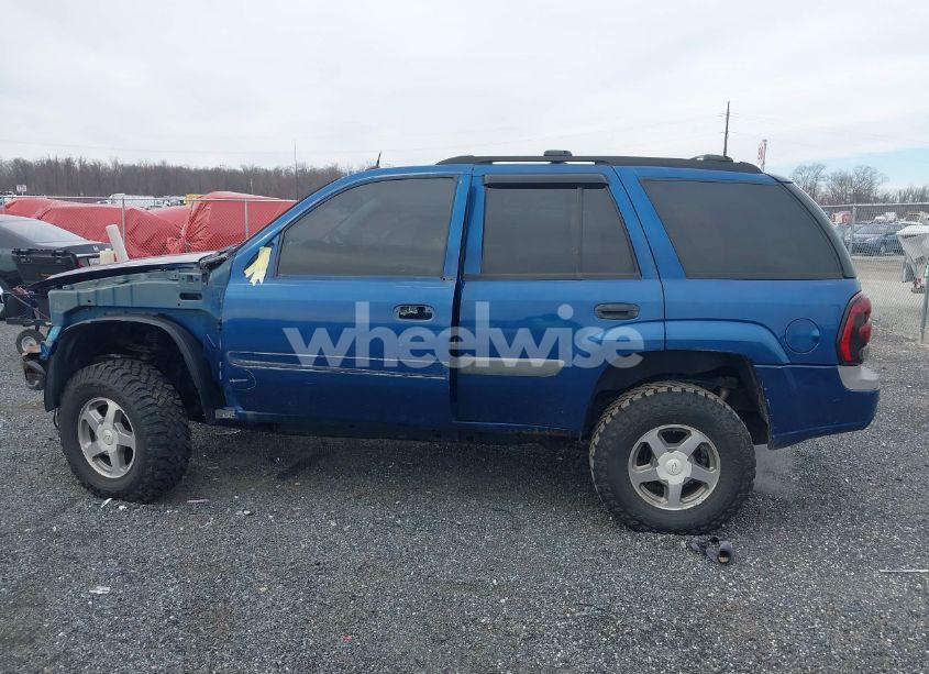 Photo 15 of 2005 Chevrolet Trailblazer LS (VIN 1GNDT13S752147298)