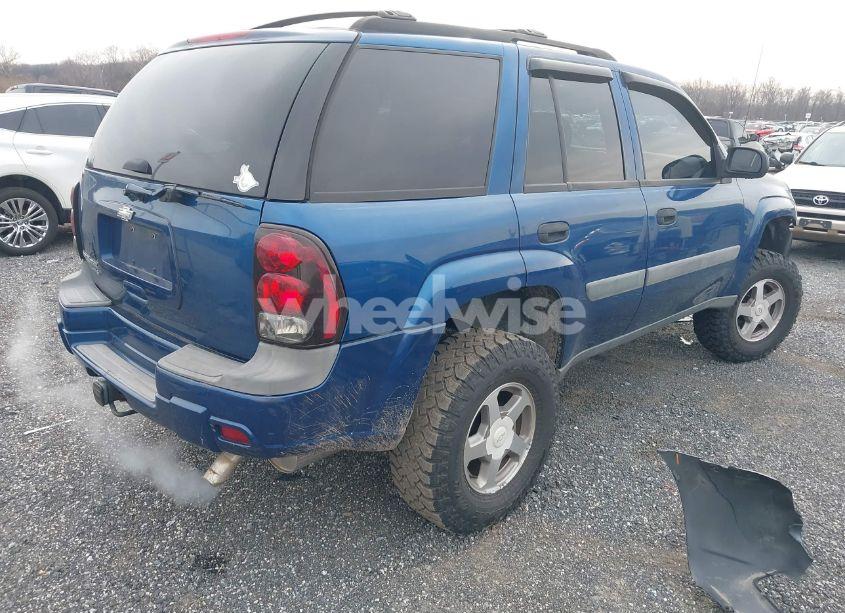 Photo 4 of 2005 Chevrolet Trailblazer LS (VIN 1GNDT13S752147298)