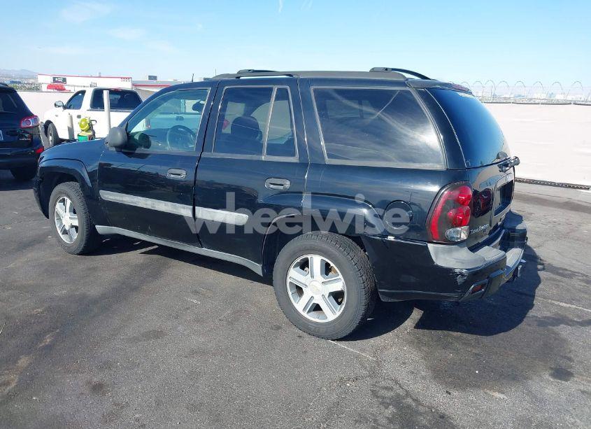Photo 3 of 2005 Chevrolet Trailblazer LS (VIN 1GNDT13S752159452)