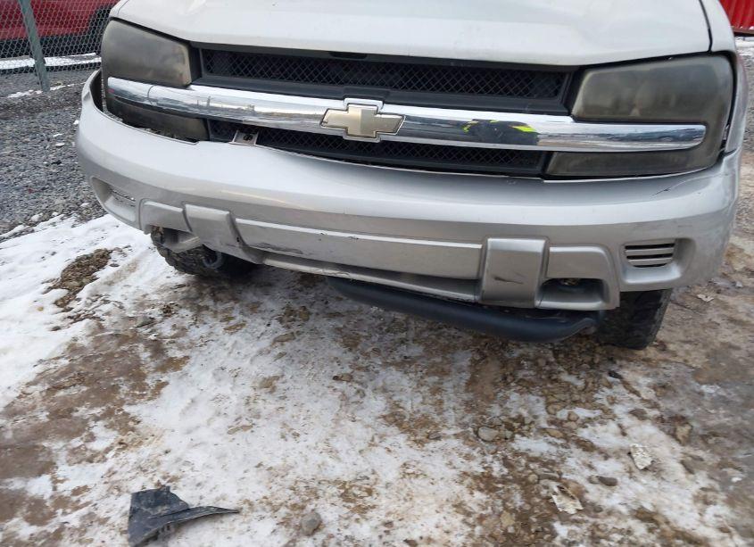 Photo 6 of 2005 Chevrolet Trailblazer LS (VIN 1GNDT13S752182617)