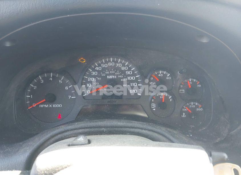 Photo 15 of 2005 Chevrolet Trailblazer LS (VIN 1GNDT13S752226972)