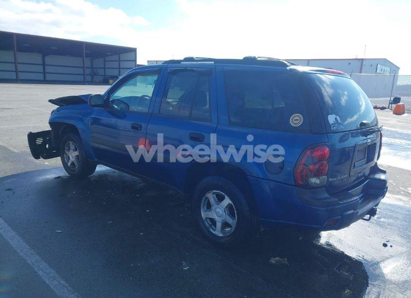 Photo 3 of 2005 Chevrolet Trailblazer LS (VIN 1GNDT13S752226972)