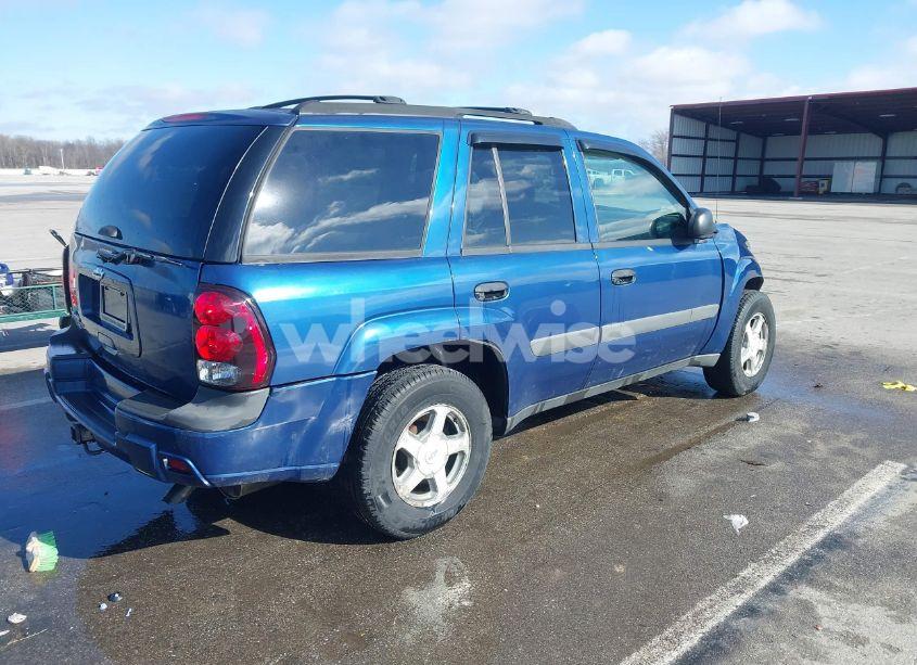 Photo 4 of 2005 Chevrolet Trailblazer LS (VIN 1GNDT13S752226972)