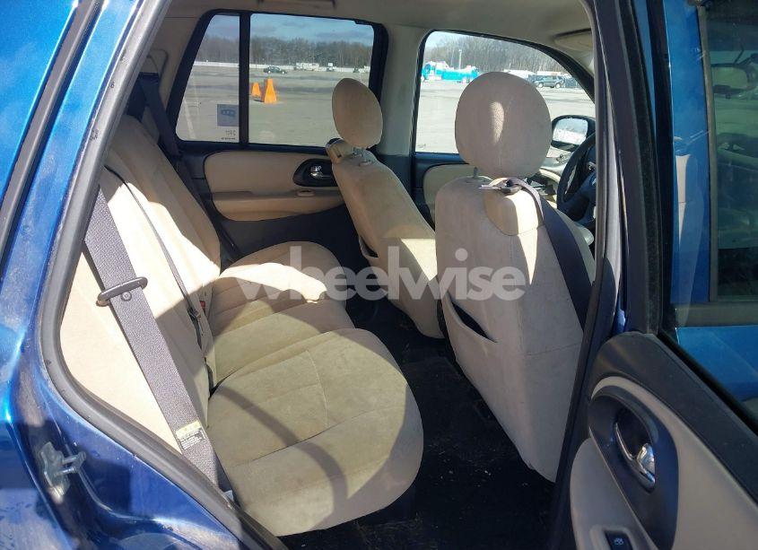 Photo 8 of 2005 Chevrolet Trailblazer LS (VIN 1GNDT13S752226972)