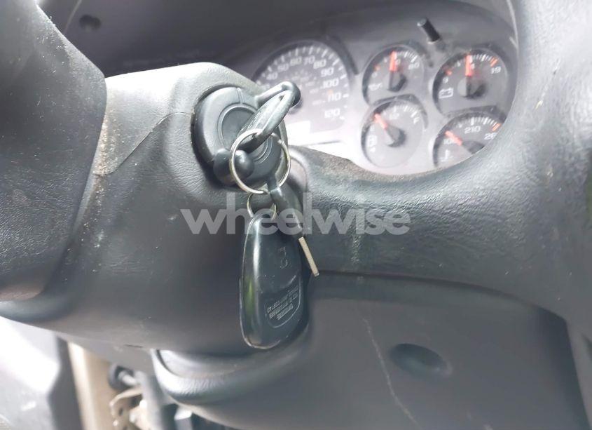 Photo 11 of 2005 Chevrolet Trailblazer LS (VIN 1GNDT13S752247000)