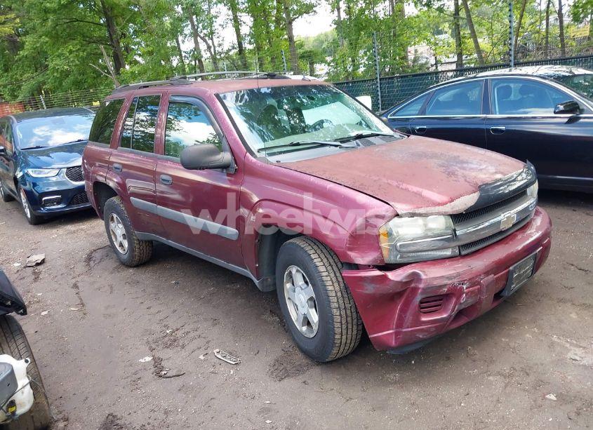 2005 Chevrolet Trailblazer LS (VIN 1GNDT13S752256537) main photo