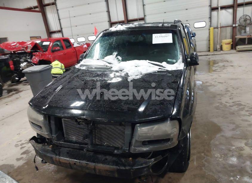 Photo 12 of 2005 Chevrolet Trailblazer LT (VIN 1GNDT13S752266601)