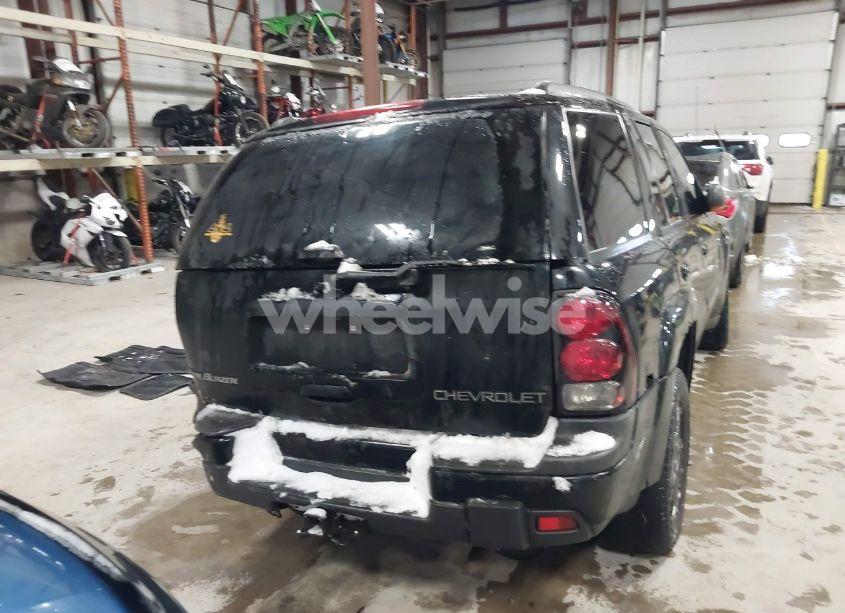 Photo 16 of 2005 Chevrolet Trailblazer LT (VIN 1GNDT13S752266601)