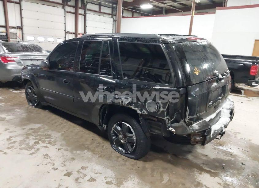 Photo 3 of 2005 Chevrolet Trailblazer LT (VIN 1GNDT13S752266601)