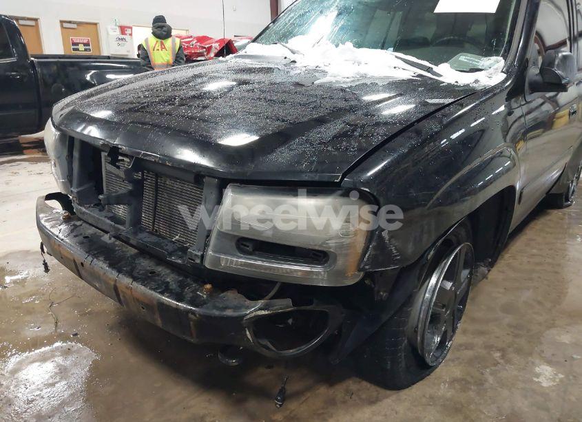 Photo 6 of 2005 Chevrolet Trailblazer LT (VIN 1GNDT13S752266601)