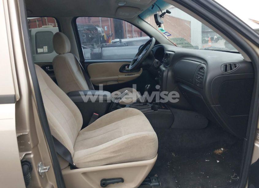 Photo 5 of 2005 Chevrolet Trailblazer LS (VIN 1GNDT13S752268915)