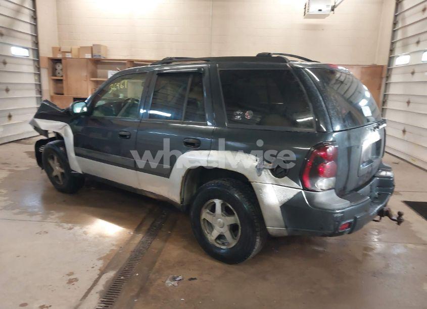 Photo 3 of 2005 Chevrolet Trailblazer LS (VIN 1GNDT13S752358405)