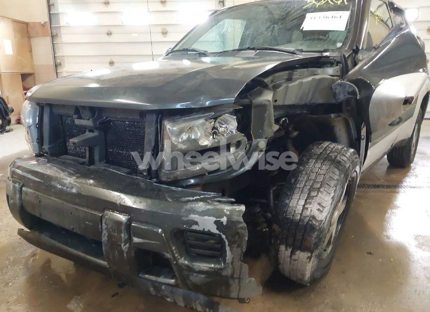 Photo 6 of 2005 Chevrolet Trailblazer LS (VIN 1GNDT13S752358405)