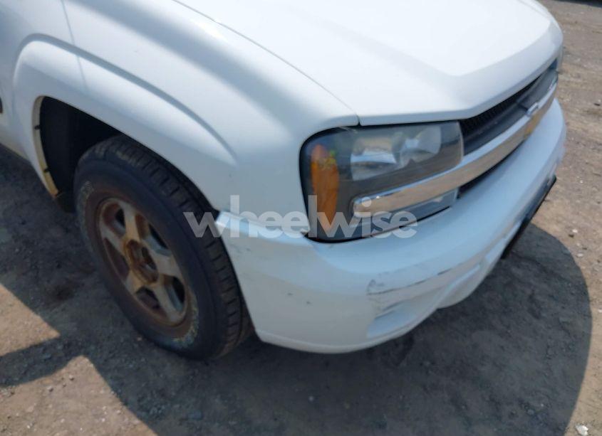 Photo 6 of 2005 Chevrolet Trailblazer LS (VIN 1GNDT13S752389542)