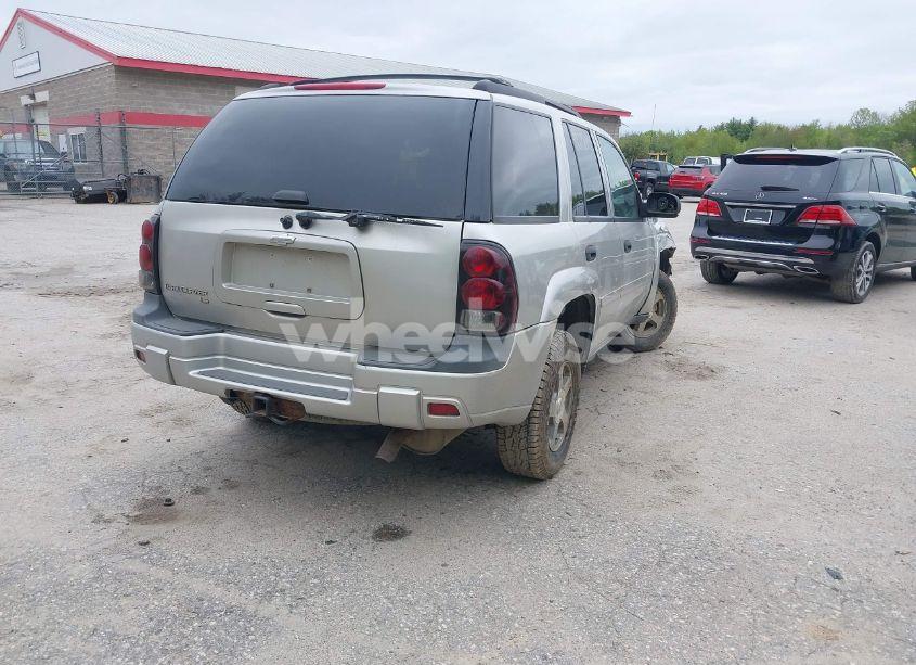 Photo 4 of 2006 Chevrolet Trailblazer LS (VIN 1GNDT13S762158576)