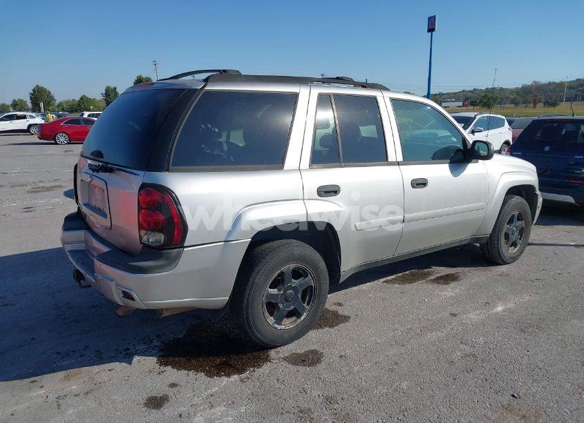 Photo 4 of 2006 Chevrolet Trailblazer LS (VIN 1GNDT13S762231896)