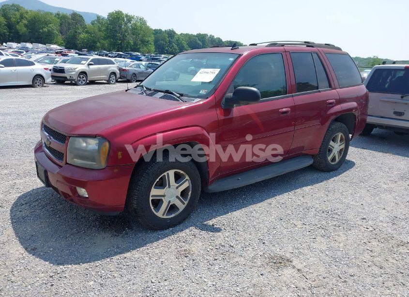 Photo 2 of 2007 Chevrolet Trailblazer LT (VIN 1GNDT13S772208006)